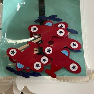 6 cupcake toppers and 5 table toppers